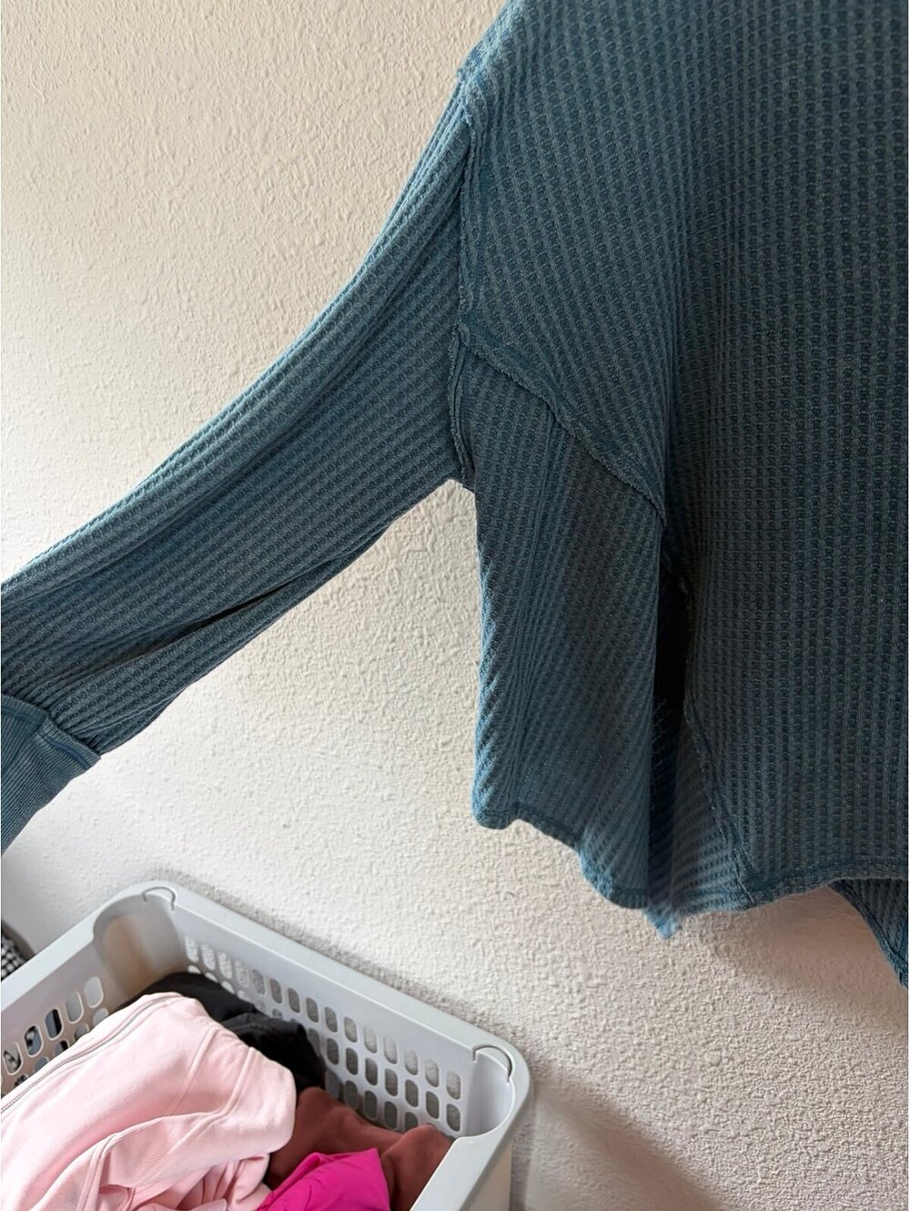 We The Free Caroline Waffle Knit Very Oversized Long Sleeve Blue size S. - Picture 3 of 6